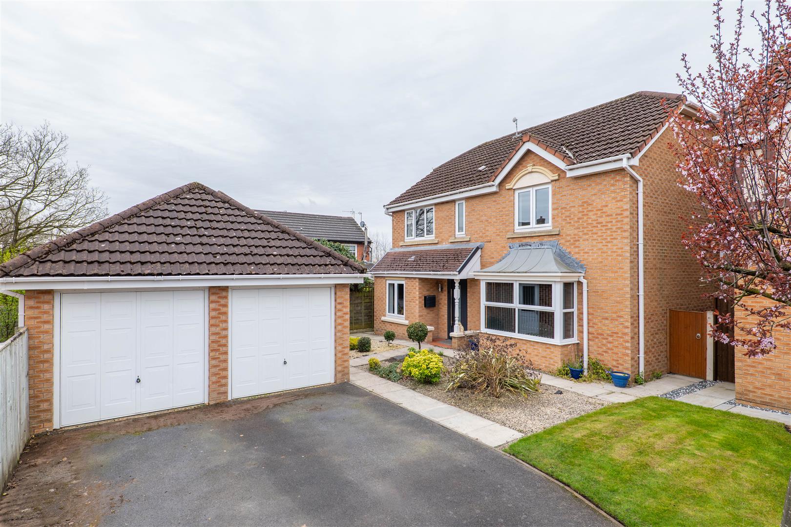 4 bed property in Muirfield Close, Chorley